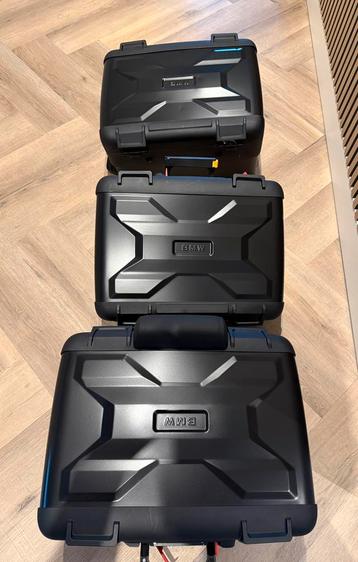 BMW vario koffersset (incl 2 binnentassen). nieuwstaat beschikbaar voor biedingen