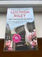Het Meisje op de Rots - Lucinda Riley, Ophalen, Zo goed als nieuw, Nederland