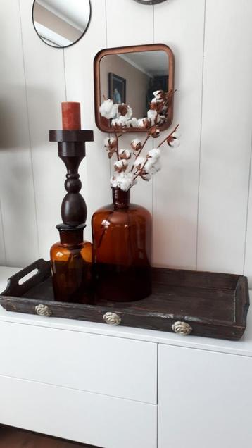 Groot dienblad van hout (uitstraling oud gemaakt) beschikbaar voor biedingen