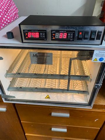Broedmachine MS100 volautomatisch beschikbaar voor biedingen