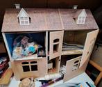 Groot poppenhuis opknapper, Ophalen of Verzenden, Zo goed als nieuw
