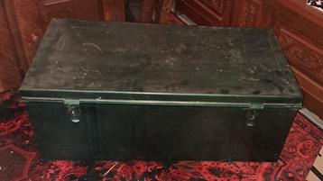 Kist koffer metalen koffer decoratie  beschikbaar voor biedingen