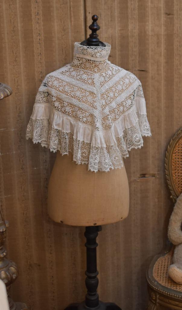 Oude Kraag."Uit Aletta's Tijd", Antiek en Kunst, Antiek | Kleding en Accessoires, Ophalen of Verzenden