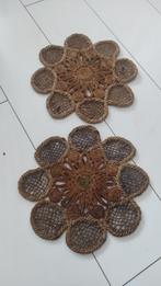 Vintage rieten onderzetters bruin groot bloemvorm 2x, Ophalen of Verzenden, Gebruikt, Pot of Pan