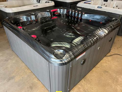 Demo 6 persoons Devine Spa Wonder incl. Garantie & Plaatsing, Tuin en Terras, Bubbelbaden en Hottubs, Zo goed als nieuw, Filter