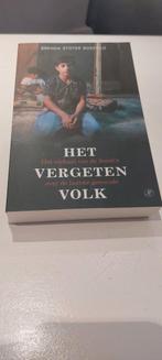 Brenda Stoter Boscolo - Het vergeten volk, Ophalen of Verzenden, Zo goed als nieuw, Brenda Stoter Boscolo