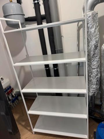 Witte Stellingkast - 4 Planken beschikbaar voor biedingen