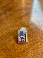 Pin/speld van Camel sigaretten, Ophalen of Verzenden, Zo goed als nieuw