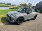 Mini Cooper 5-deurs 1.5 Chili + PANO DAK + LEER + LED + NAVI, Auto's, Mini, 47 €/maand, Origineel Nederlands, Te koop, Zilver of Grijs