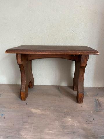 Brocante Houten Krukje Opstapje vensterbankje voetenbankje beschikbaar voor biedingen
