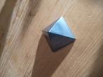 Hematiet piramide 50 gram 3 cm, Ophalen of Verzenden, Nieuw