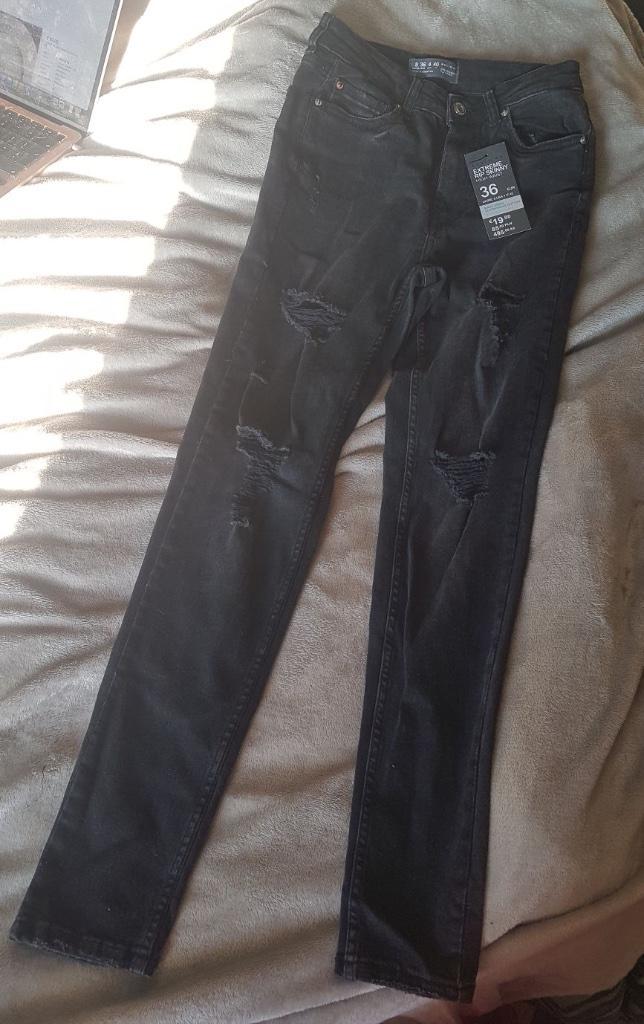 Zwarte skinny ripped jeans 36 nieuw, duurzaam sustainable., Kleding | Dames, Spijkerbroeken en Jeans, Nieuw, W28 - W29 (confectie 36)