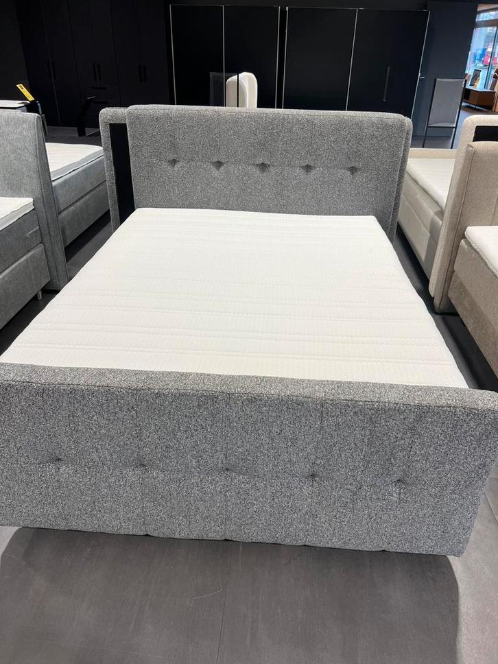 Eijerkamp collectie boxspring Fabienne, Huis en Inrichting, Slaapkamer | Boxsprings, Zo goed als nieuw, 160 cm, 200 cm, Tweepersoons