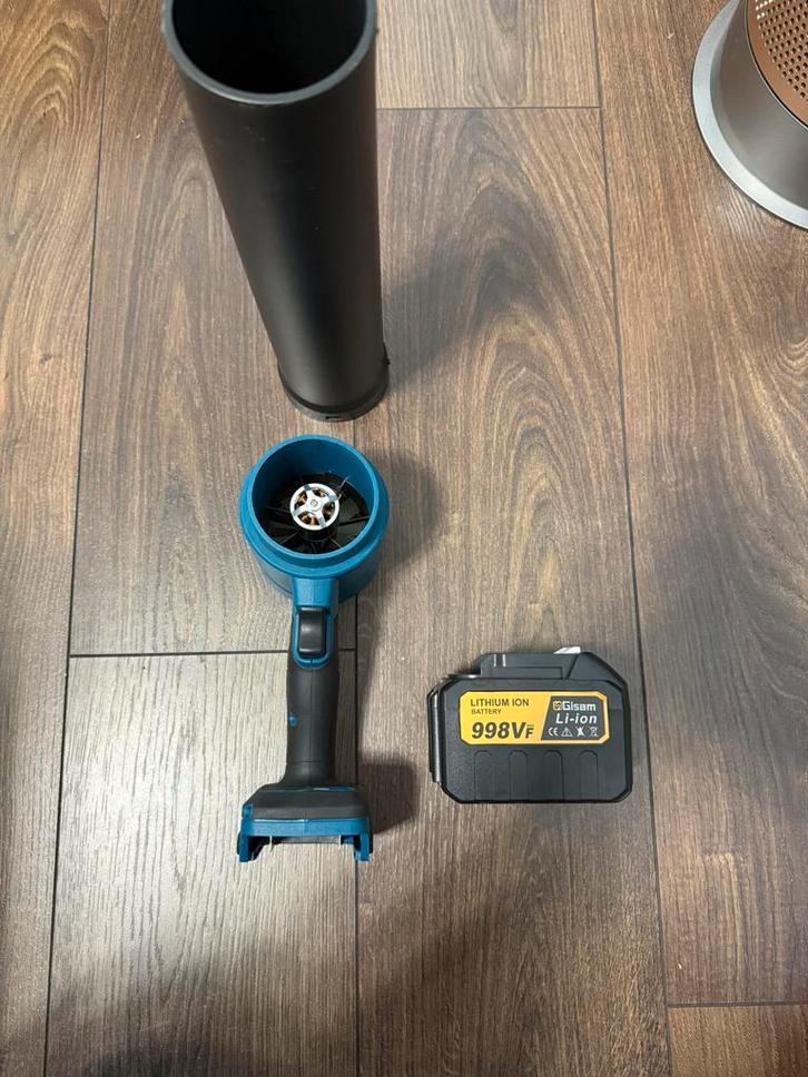 Bladblazer sterk en compact., Tuin en Terras, Bladblazers, Zo goed als nieuw, Handgedragen, Accu, Ophalen of Verzenden