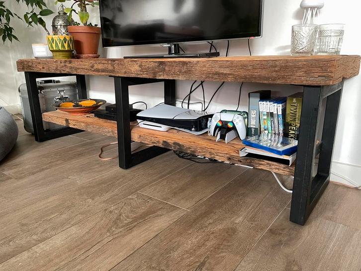 Dressoir Oude balken ruw met staal onderstel 40cm breed, Huis en Inrichting, Tafels | Sidetables, Gebruikt, 25 tot 50 cm, 200 cm of meer