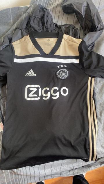 Kinder ajax uitshirt XL beschikbaar voor biedingen