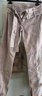 Beige broek
Merk: Braez, Kleding | Dames, Ophalen of Verzenden, Zo goed als nieuw, Maat 34 (XS) of kleiner, Beige