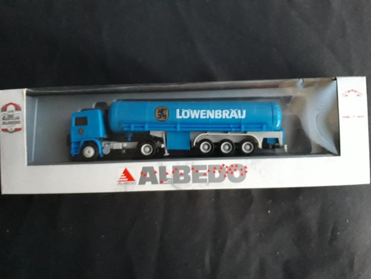 Volvo F12 tankwagen Löwenbräu - Albedo - Nieuw in doos H0, Hobby en Vrije tijd, Modelauto's | 1:87, Nieuw, Bus of Vrachtwagen