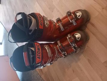 Skischoen Atomic beschikbaar voor biedingen