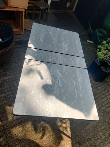 Camping inklapbare tafel beschikbaar voor biedingen