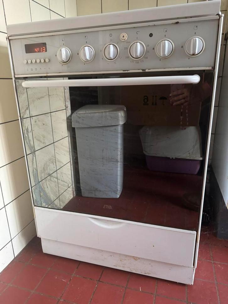 Fornuis, Witgoed en Apparatuur, Fornuizen, Gebruikt, Vrijstaand, Gas, 4 kookzones, 85 tot 90 cm, 45 tot 60 cm, Grill, Hete lucht