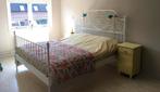 Romantisch wit bed Leirvik 1.60 x 2.00, Huis en Inrichting, Slaapkamer | Bedden, Ophalen, Gebruikt, Wit, Landelijk , romantisch