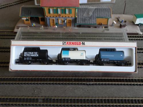 N-Spoor: ARNOLD, 4350-000, Wagon set, 3 ketelwagons. NS, OVP, Hobby en Vrije tijd, Modeltreinen | N-Spoor, Zo goed als nieuw, Wagon