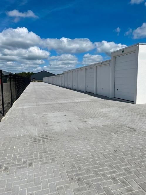 Te koop of te huur bedrijfsruimte garagebox in Stadskanaal, Zakelijke goederen, Bedrijfs Onroerend goed, Bedrijfsruimte