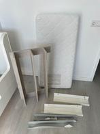 Gratia ledikant matras en wandplanken, Huis en Inrichting, Ophalen of Verzenden, Zo goed als nieuw