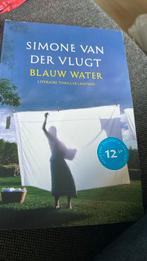 Blauw water van Simone van der Vlugt, Ophalen of Verzenden, Zo goed als nieuw