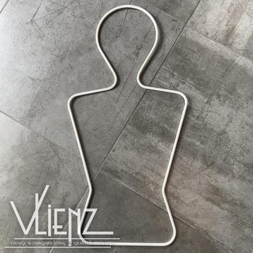 Vintage wit metalen paspop, kledinghanger torso retro beschikbaar voor biedingen