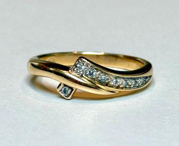 18 karaat gouden ring met 8 natuurlijke VS diamanten/ 18,5mm beschikbaar voor biedingen