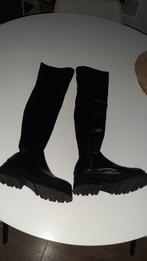 Bershka overknee laarzen maat 38 zgan, Kleding | Dames, Schoenen, Ophalen of Verzenden