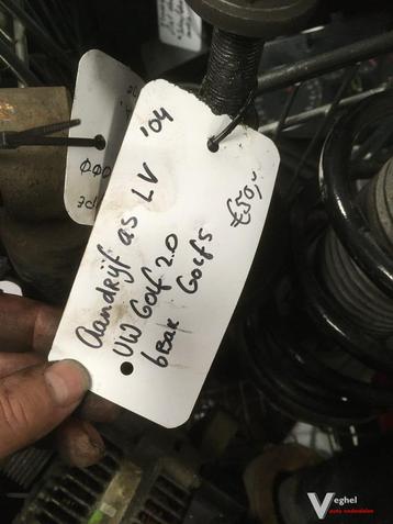 vw golf5 bwjr'04 aandrijfas linksvoor 6 bak  beschikbaar voor biedingen