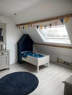 Peuterbed met huisje, Kinderen en Baby's, Kinderkamer | Bedden, Ophalen, 70 tot 85 cm, 140 tot 160 cm, Zo goed als nieuw