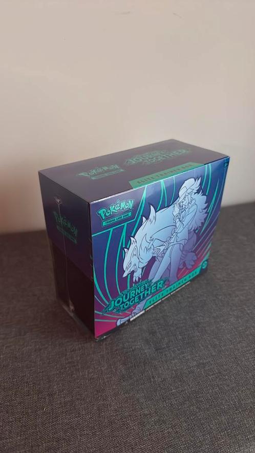 Pokémon TCG: SV09 Journey Together – Elite Trainer Box, Hobby en Vrije tijd, Verzamelkaartspellen | Pokémon, Nieuw, Boosterbox