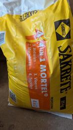 2 zakken 4 in 1 mortel (25kg p.s.), Doe-het-zelf en Verbouw, Ophalen, Zo goed als nieuw, Overige typen