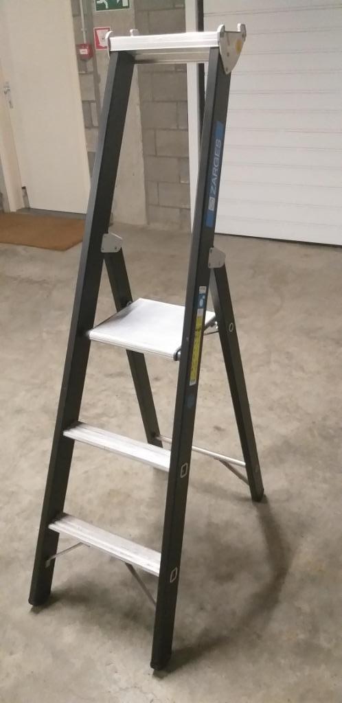 Zarges trapladder 3 treden, Doe-het-zelf en Verbouw, Ladders en Trappen, Zo goed als nieuw, Ladder, Minder dan 2 meter, Ophalen