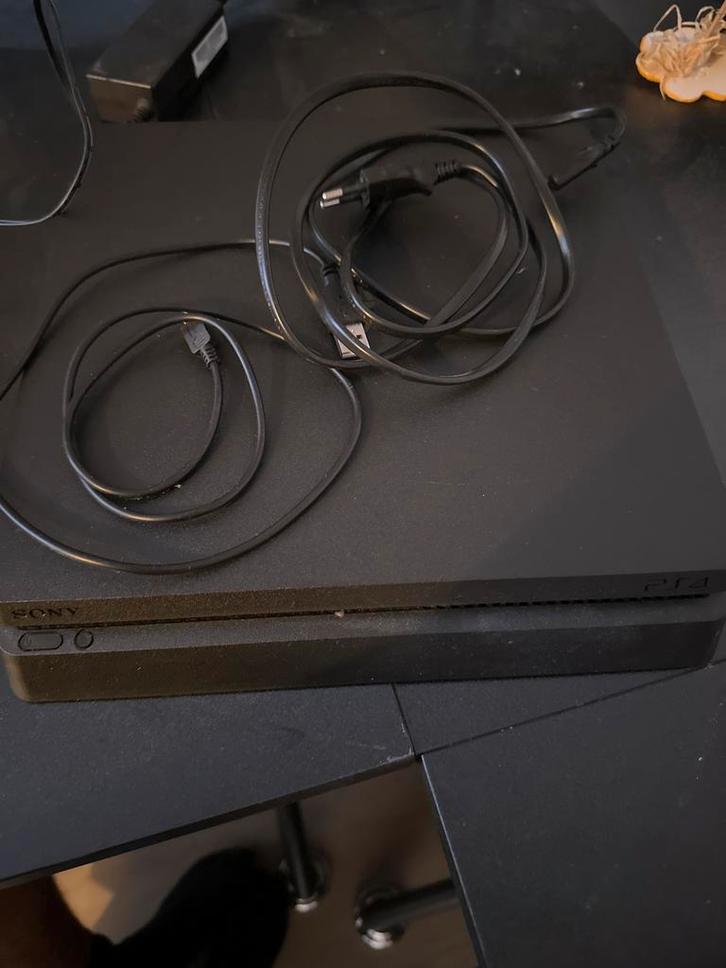 PlayStation 4 Slim 500GB +controller, jbl headset+3 topgames, Spelcomputers en Games, Spelcomputers | Sony PlayStation 4, Zo goed als nieuw