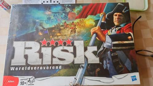 bordspel in seal Risk Wereldveroverend van Hasbro, Hobby en Vrije tijd, Gezelschapsspellen | Bordspellen, Nieuw, Een of twee spelers