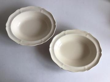 2x Wedgwood Queens Ware Plain ovaal schaal groentenschaal beschikbaar voor biedingen