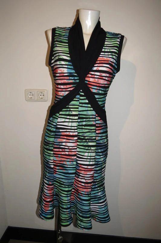 Joseph Ribkoff stretch jurk pracht pasvorm strepen in kleurM, Kleding | Dames, Jurken, Zo goed als nieuw, Maat 38/40 (M), Overige kleuren