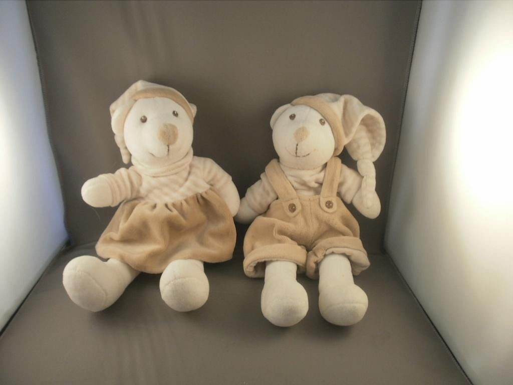 Anna club plush beer met muts en tuinbroek wit bruin crème, Kinderen en Baby's, Speelgoed | Knuffels en Pluche, Ophalen of Verzenden