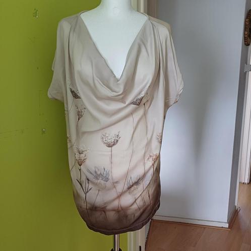 Leuke top van ZOI maat XL, Kleding | Dames, Tops, Zo goed als nieuw, Maat 46/48 (XL) of groter, Beige, Korte mouw, Ophalen of Verzenden