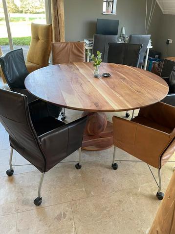 Eettafel rond UrbanSofa Bruuts 150 Acacia hout beschikbaar voor biedingen