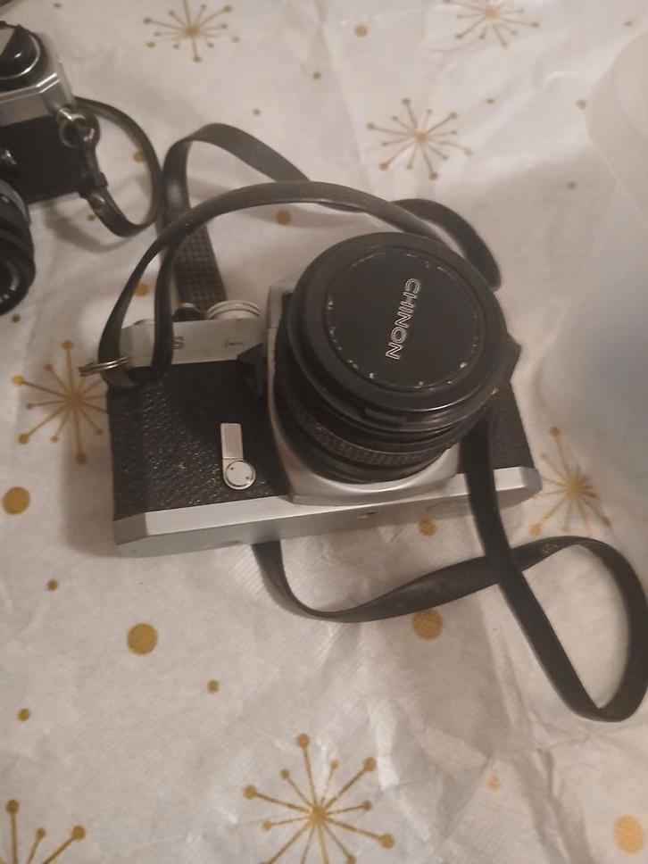 Vintage Chinon CS Spiegelreflexcamera 1 foto is 90€ 4 fotos, Audio, Tv en Foto, Fotocamera's Analoog, Gebruikt, Spiegelreflex