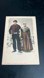Zeeuwse dame en heer in klederdracht met schaatsen, Ophalen of Verzenden, Voor 1920, Ongelopen, Klederdracht