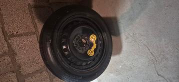thuisbrengertje Pirelli, komt van volvo c30 beschikbaar voor biedingen