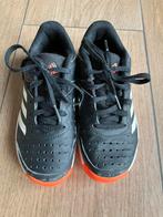 Adidas zaalschoenen - maat 32, Ophalen of Verzenden, Zo goed als nieuw, Overige typen, Adidas