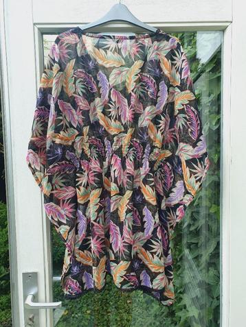 Top/blouse/tuniek in zwart met verenprint XXL 44 beschikbaar voor biedingen